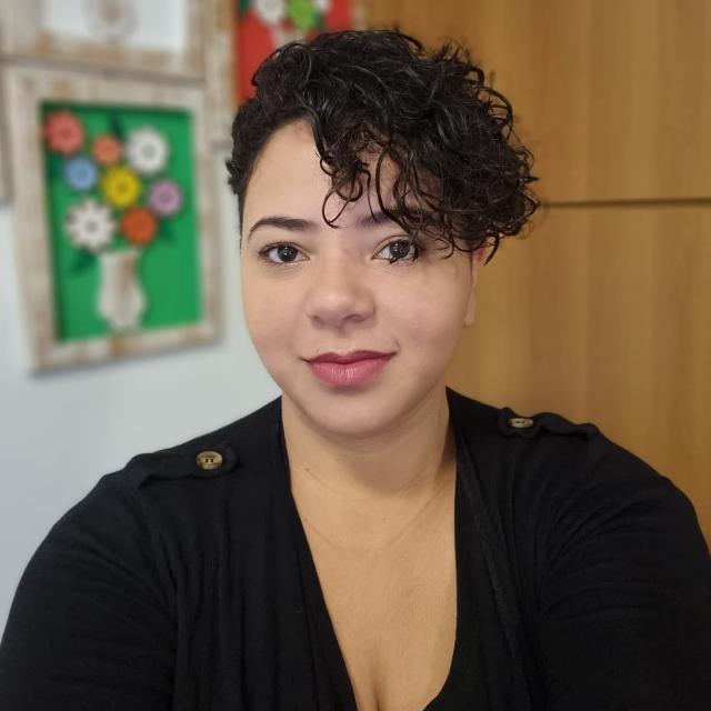 Cibele Lima
